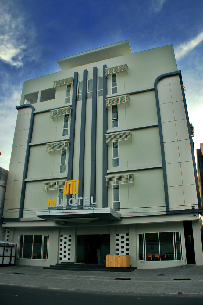 M Hotel Mataram Kültér fotó