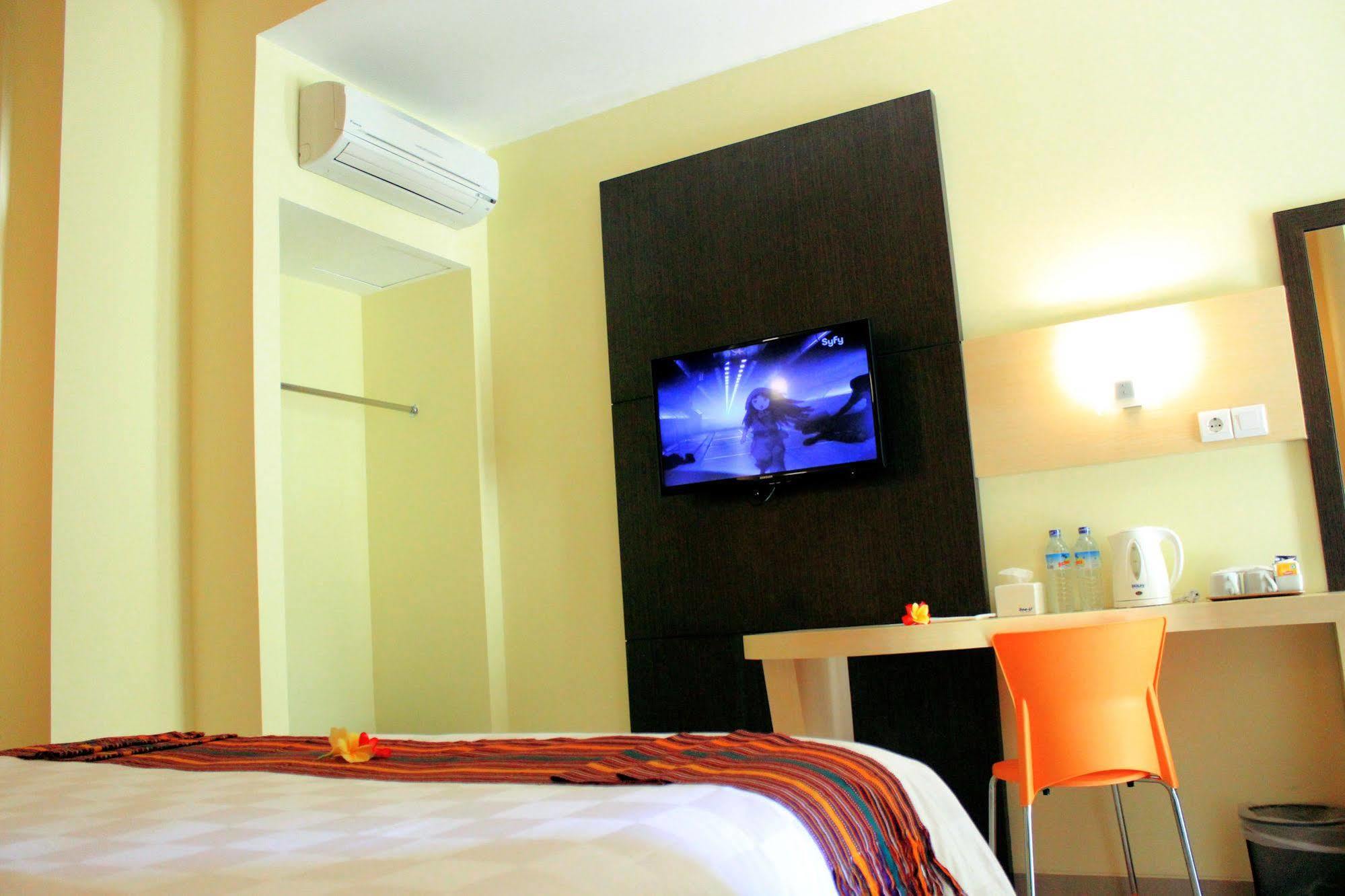 M Hotel Mataram Kültér fotó