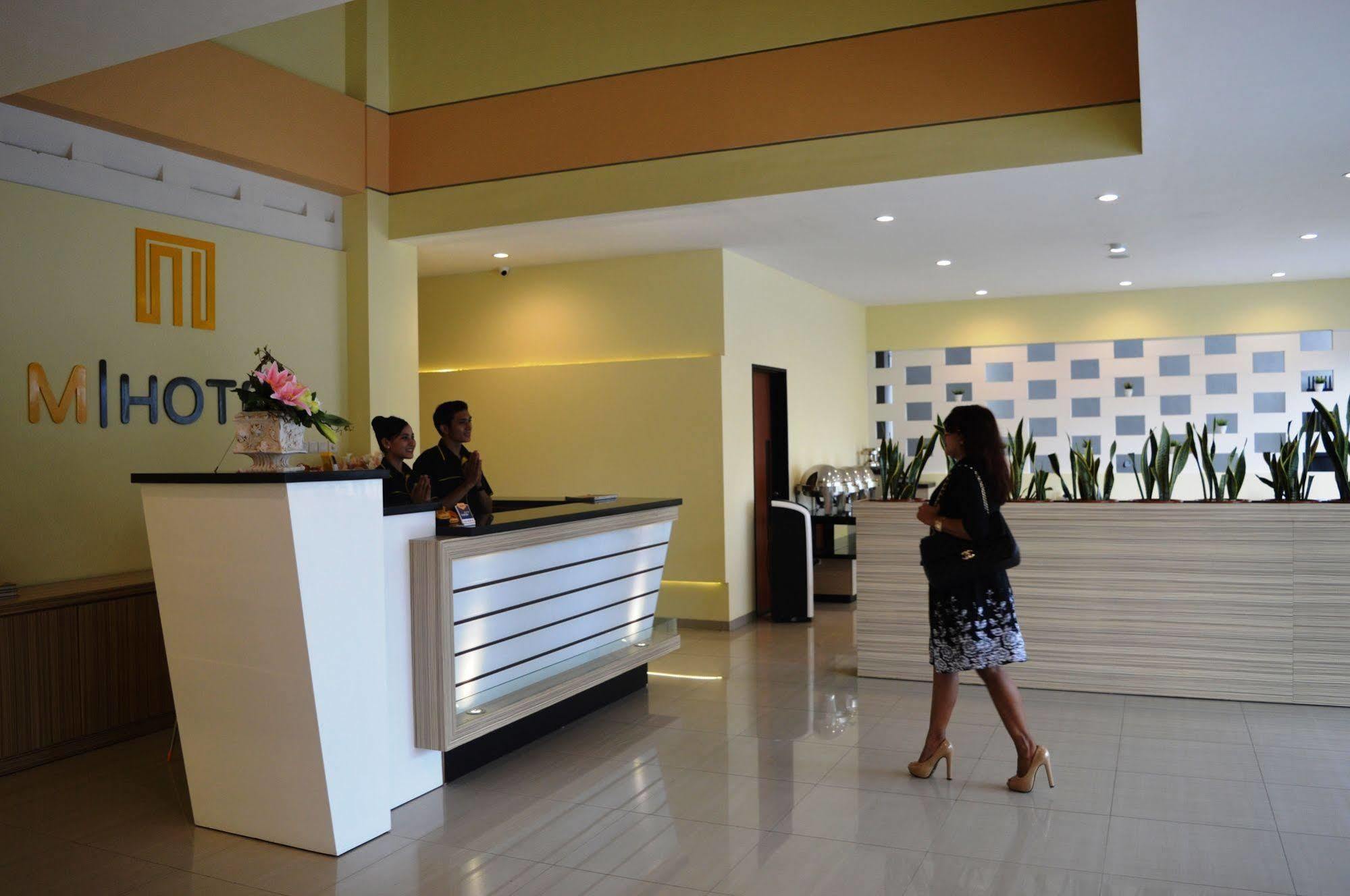 M Hotel Mataram Kültér fotó