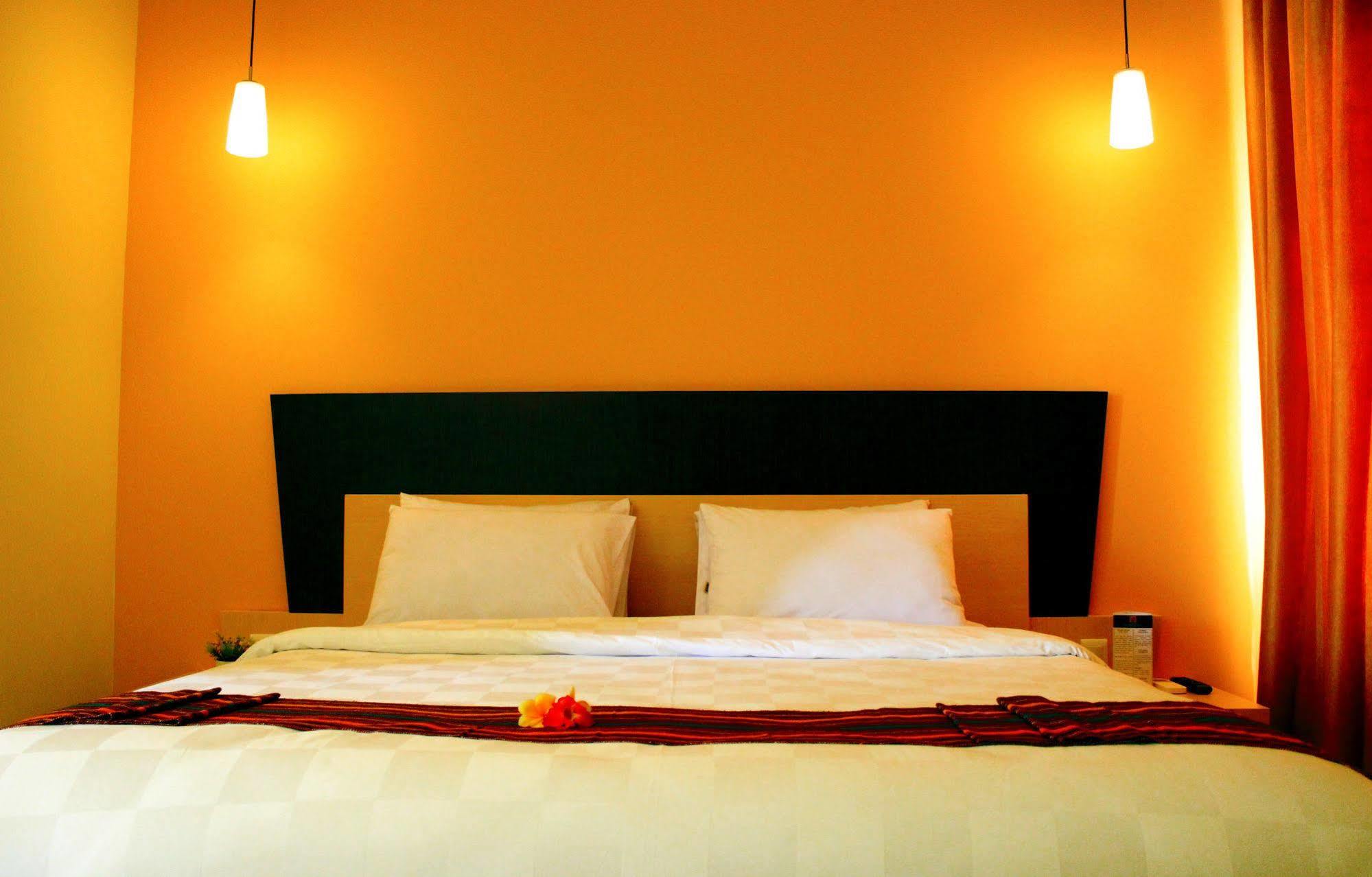 M Hotel Mataram Kültér fotó